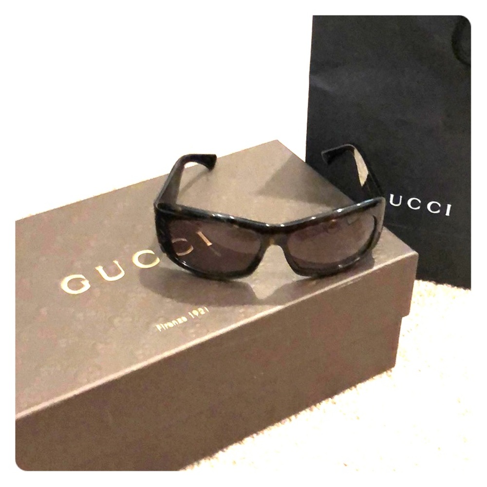 Gucci Black Women's Sunglasses